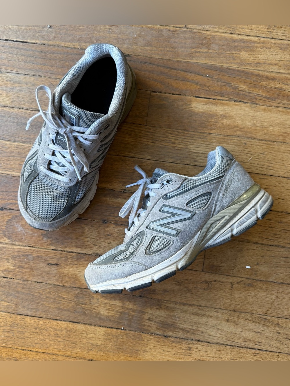 New Balance 990 Sneakers